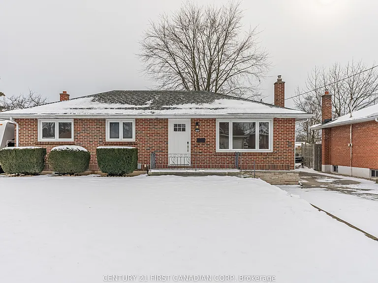 177 Myrtle St #UPPER — Photo 4