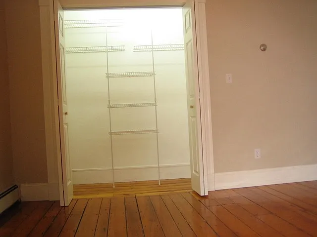 40 Springfield St #1R — Photo 3