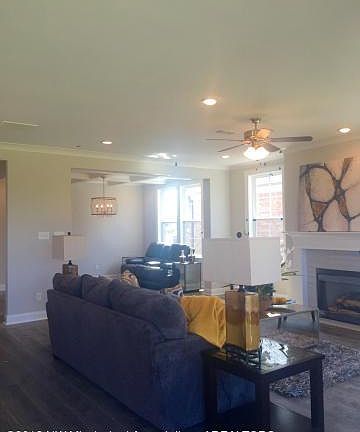 4th image of 6385 Asbury Pl