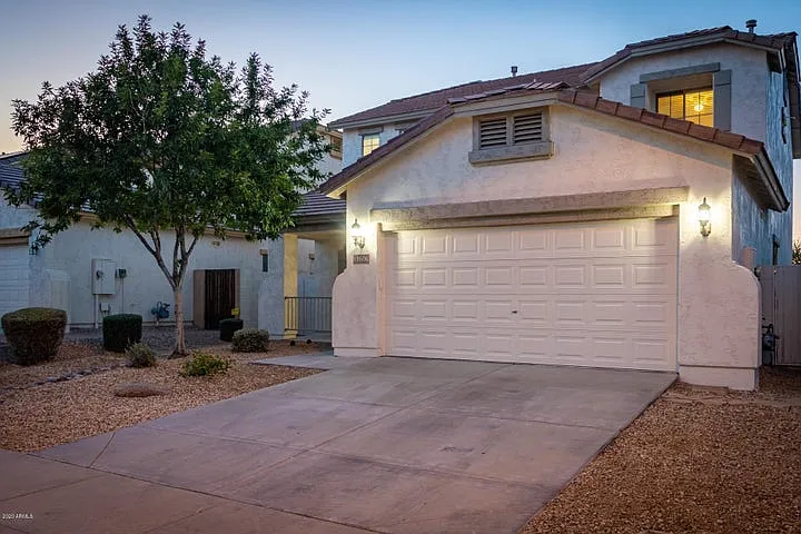 18606 W Sunnyslope Ln — Photo 41