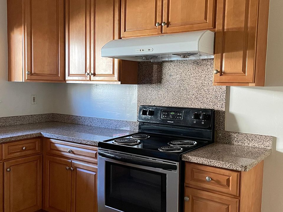 1st image of 7180 Bark Ln