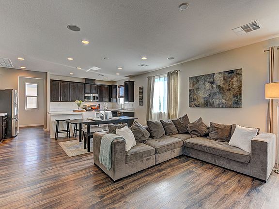 5th image of 10607 Acacia Park Pl