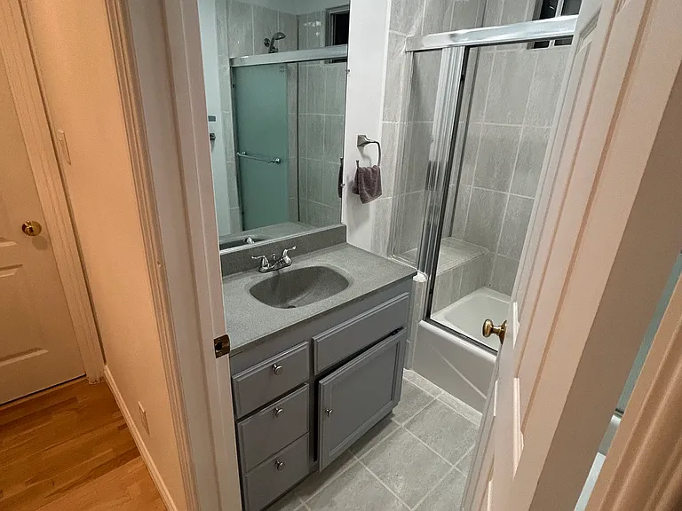 11741 Benfield Ave — Photo 19