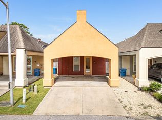 302 Floridian Ln, Lafayette, LA 70506