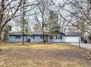 28584 N Monroe St, Wauconda, IL 60084