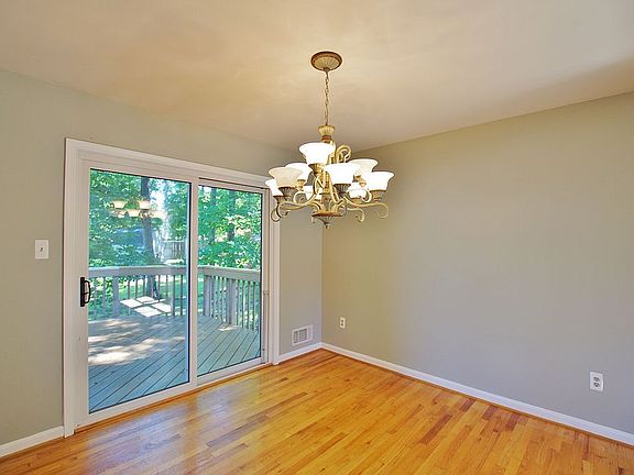 2nd image of 2515 Pembroke Ct