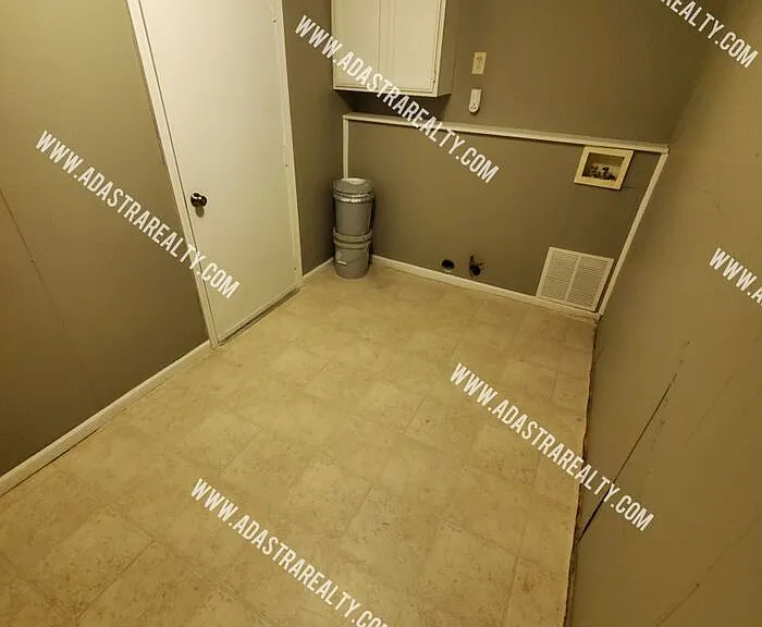 11121 E 56th Ter — Photo 11