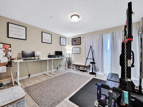 4th image of 4385 Ellipse Dr #4385