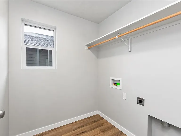 2741 E Jasmine St — Photo 11