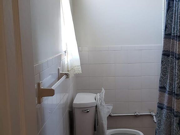 2nd image of 548 Logan Ave #1