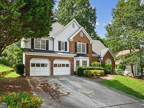 2nd image of 909 Michael Lee Way