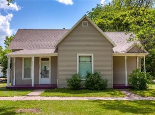 207 W Broadway St, Pleasantville, IA 50225