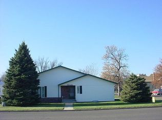421 Cedar St, Julesburg, CO 80737