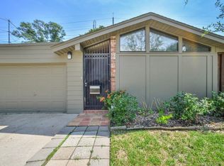 1518 Foxwood Rd, Houston, TX 77008