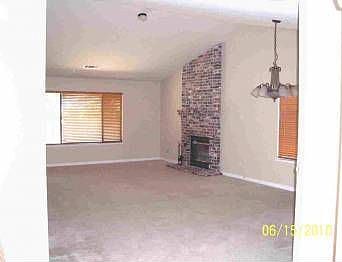 5th image of 996 Beaver Park Way