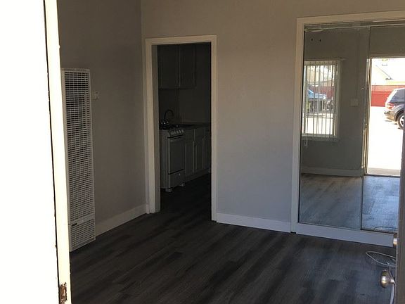5th image of 118 S Pacific St APT 19