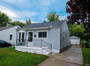 27700 Dartmouth St, Madison Heights, MI