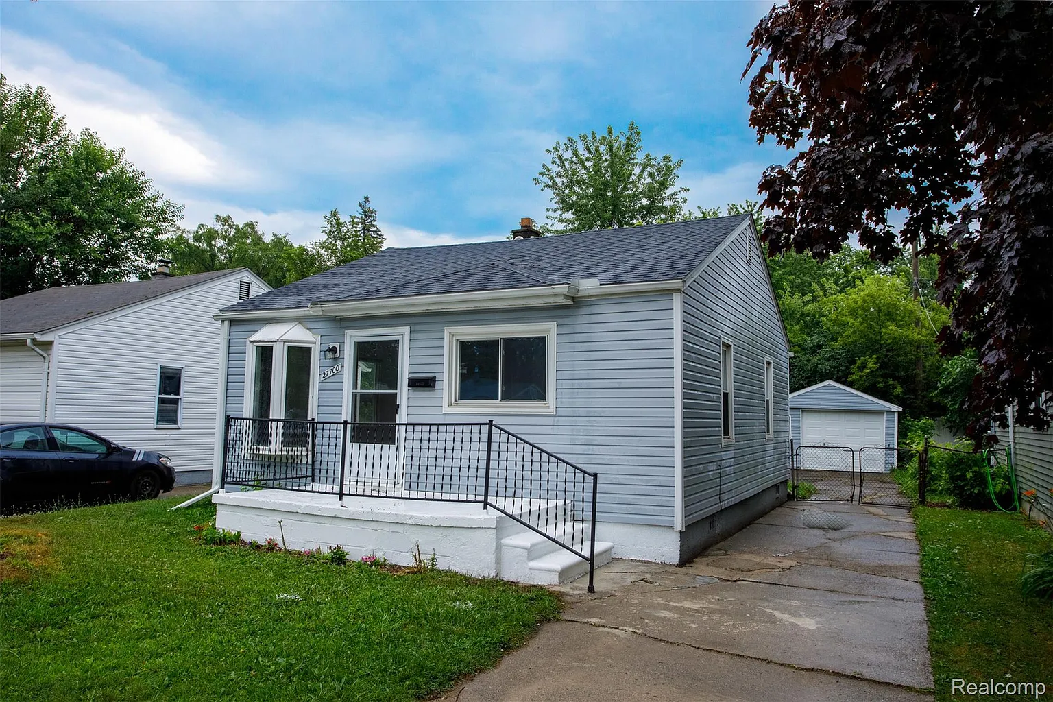 27700 Dartmouth St photo 1
