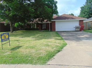 905 Oak Grove Ln, Royse City, TX 75189