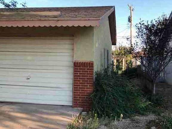 3rd image of 513 Circle Dr