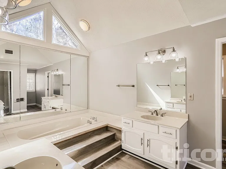4809 Glenwhite Dr — Photo 18