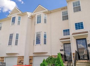 916 Thomas St, Norristown, PA 19401