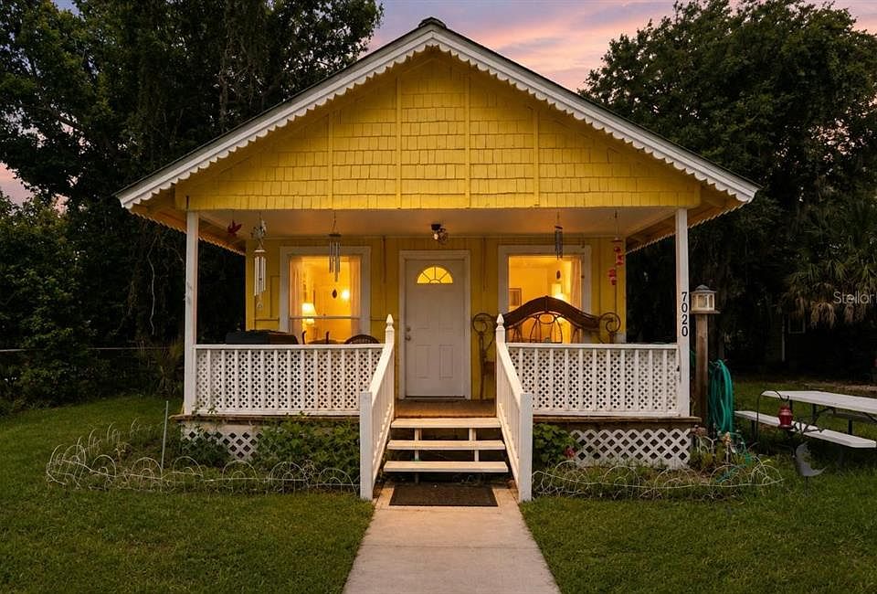 1st image of 7020 SE 221ST STREET