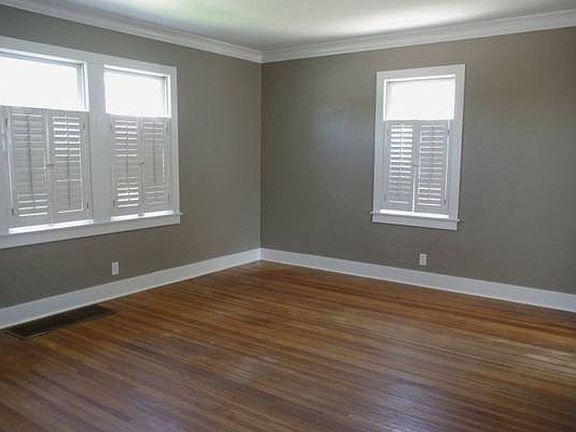 2nd image of 212 S Clifton Ave