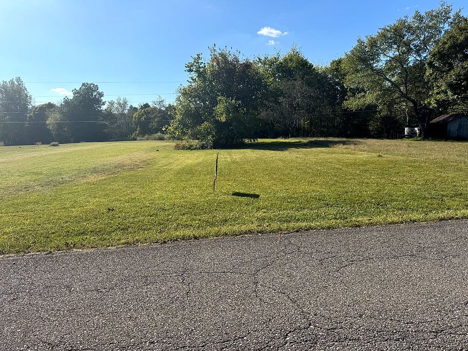 2nd image of 0 Manley Loop