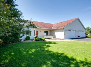 1370 Quasar Ct S, Lakeland, MN 55043