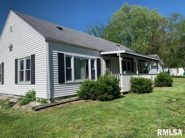 624 W McDonough St, Macomb, IL 61455
