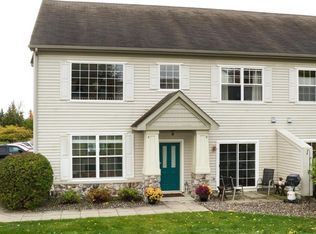 7746 Snapdragon Dr, Chanhassen, MN 55317