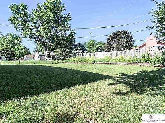2nd image of 6632 S 86th St