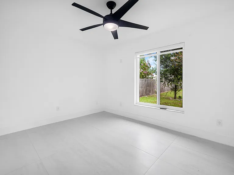 Mattituck Cir — Photo 15