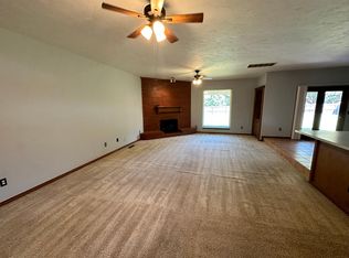 14028 Choctaw Dr, Edmond, OK 73013