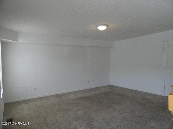 5th image of 702 Park St