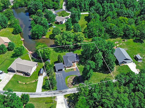 5th image of 4028 Lone Wolf Cir