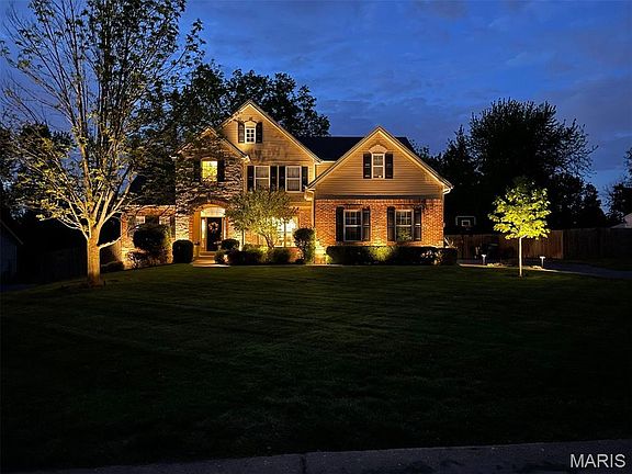 2nd image of 15 Lawrence Dr