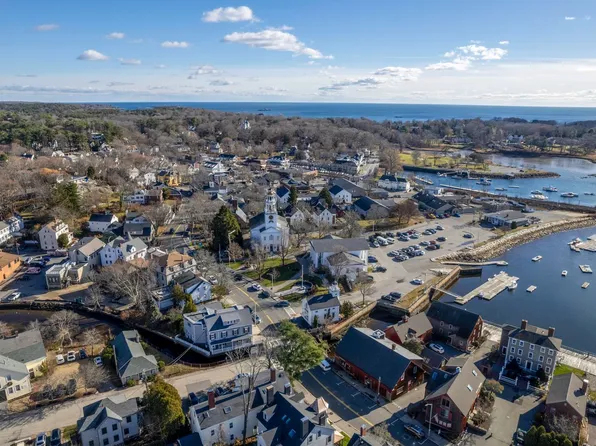 21 Central St Unit 1, Manchester, MA 01944