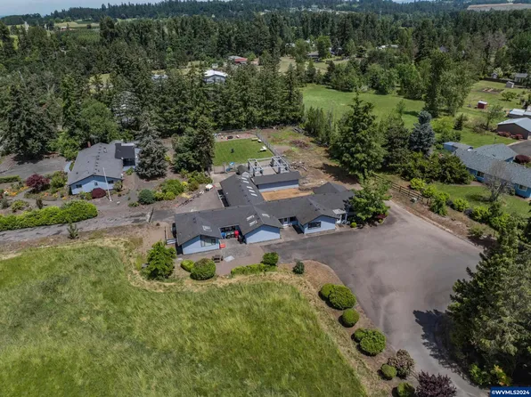 6868 Cascade Hwy NE, Silverton, OR 97381