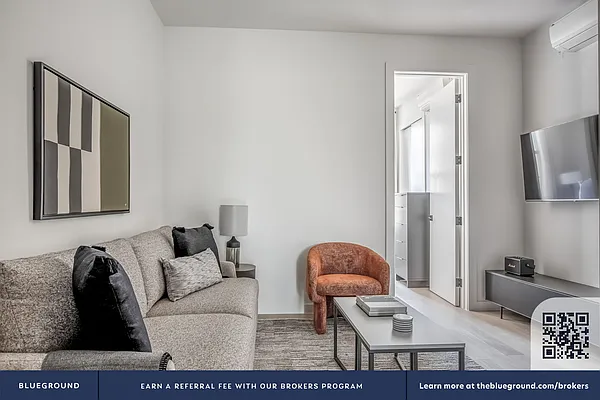 Rented by The Blueground | media 4