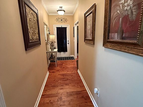 2nd image of 137 Gracebrook Ct