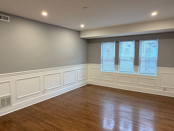 3rd image of 9349 S Laflin St #3