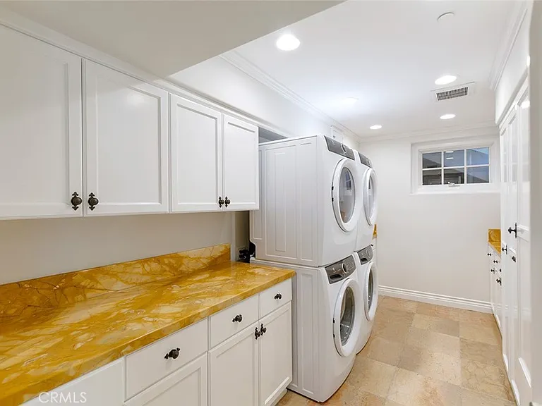 517 Emerald Bay — Photo 31