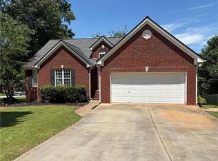 75 Jackson Park Dr, Hoschton, GA 30548