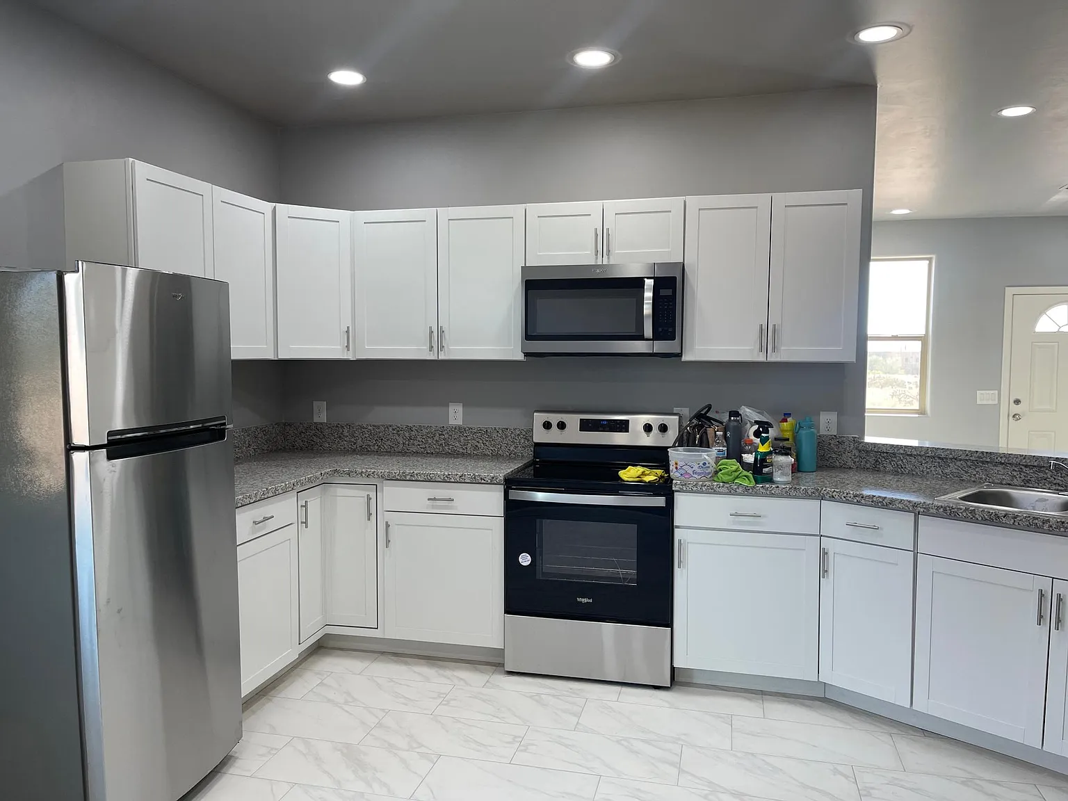 148 S Montgomery Ave — Photo 3