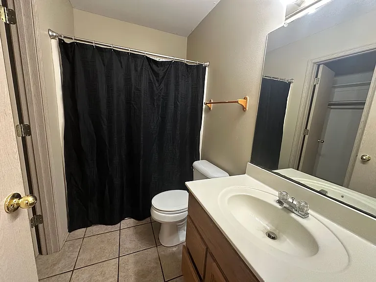 1118 S Ithaca Ave — Photo 7