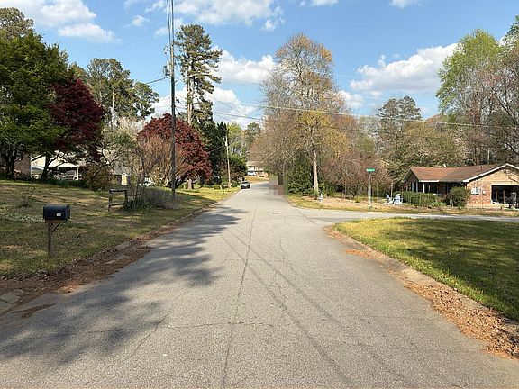 4th image of 1136 McCormick Way SW