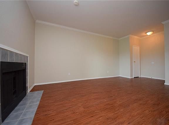4th image of 12166 Metric Blvd APT 2009