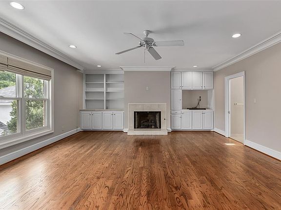 5th image of 3707 Granada Ave